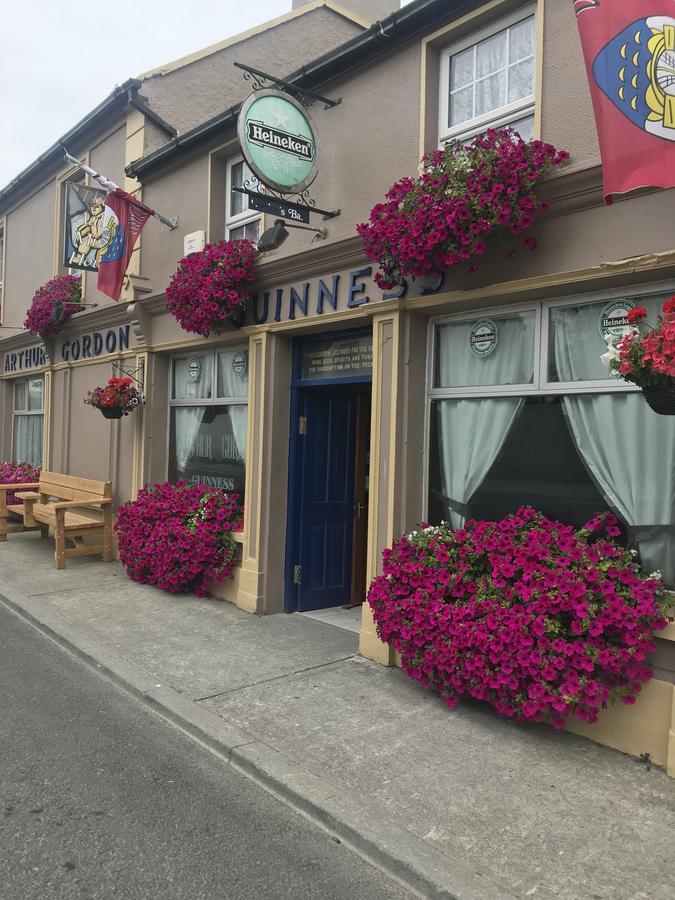 Gordon'S Guesthouse Loughrea Exteriör bild